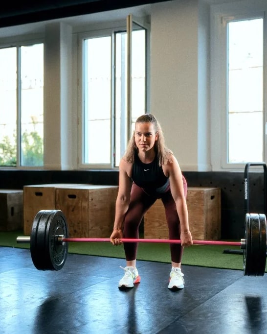Lisa Pühringer strength training at RAEDBOX in Linz